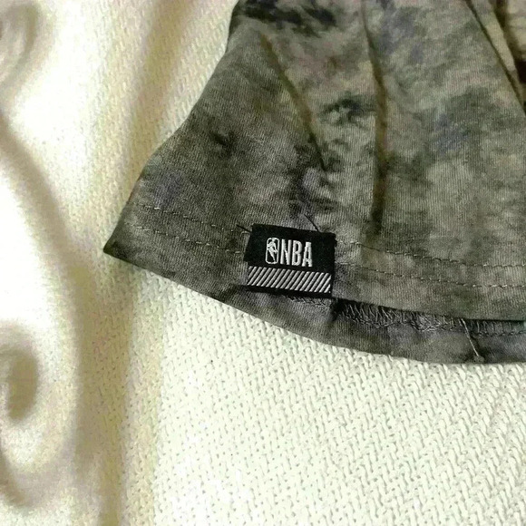 NWT Men’s Official NBA T-shirt - Medium - Picture 4 of 6